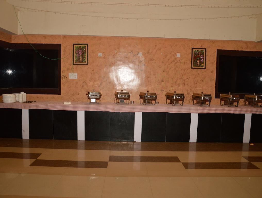 Vrindavan Regency Hotel Bikaner Esterno foto
